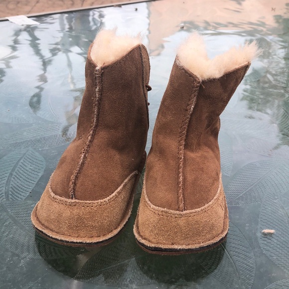 UGG Other - UGG size M